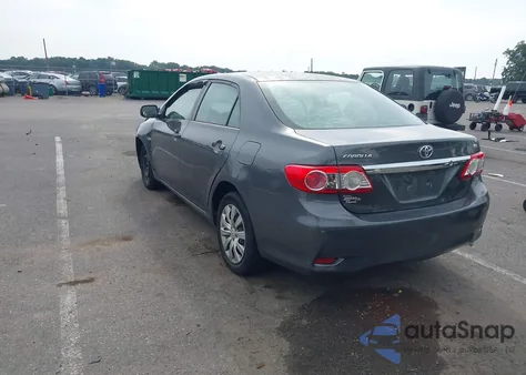 2013 Toyota Corolla Le z USA, uszkodzony, nr VIN 2T1BU4EE3DC007318